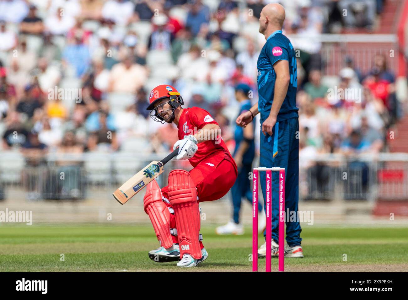 Old Trafford, Manchester domenica 2 giugno 2024. Josh Bohannon #20 del Lancashire Cricket Club fa una corsa durante la partita Vitality Blast T20 tra Lancashire e Derbyshire County Cricket Club all'Old Trafford, Manchester, domenica 2 giugno 2024. (Foto: Mike Morese | mi News) crediti: MI News & Sport /Alamy Live News Foto Stock