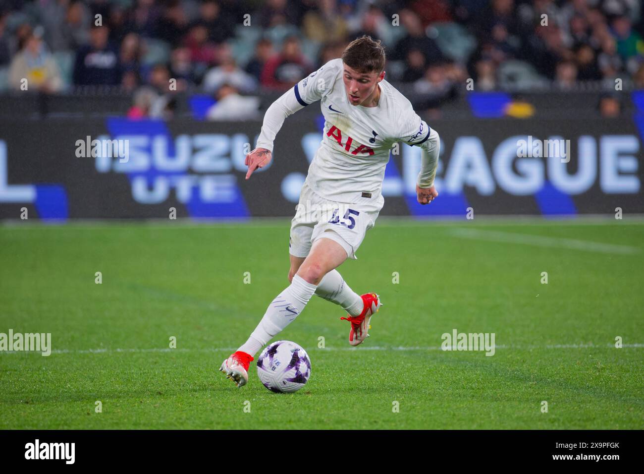 Alfie Devine del Tottenham controlla la palla durante l'Exhibition match tra Tottenham e Newcastle al MCG il 22 maggio 2024 a Melbourne, Austr Foto Stock