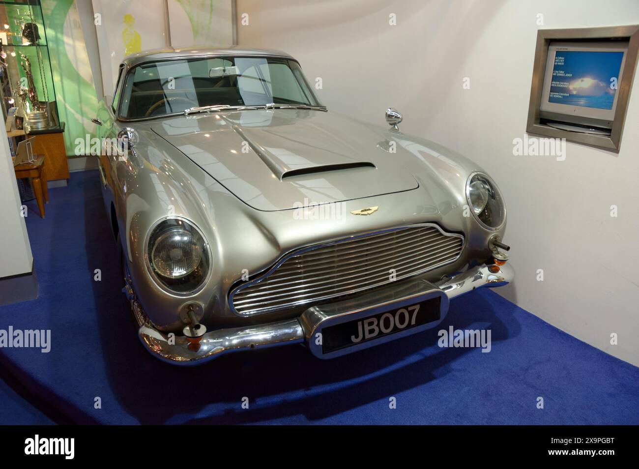 James Bond 007 Aston Martin DB5 al Jersey Goldsmiths Foto Stock