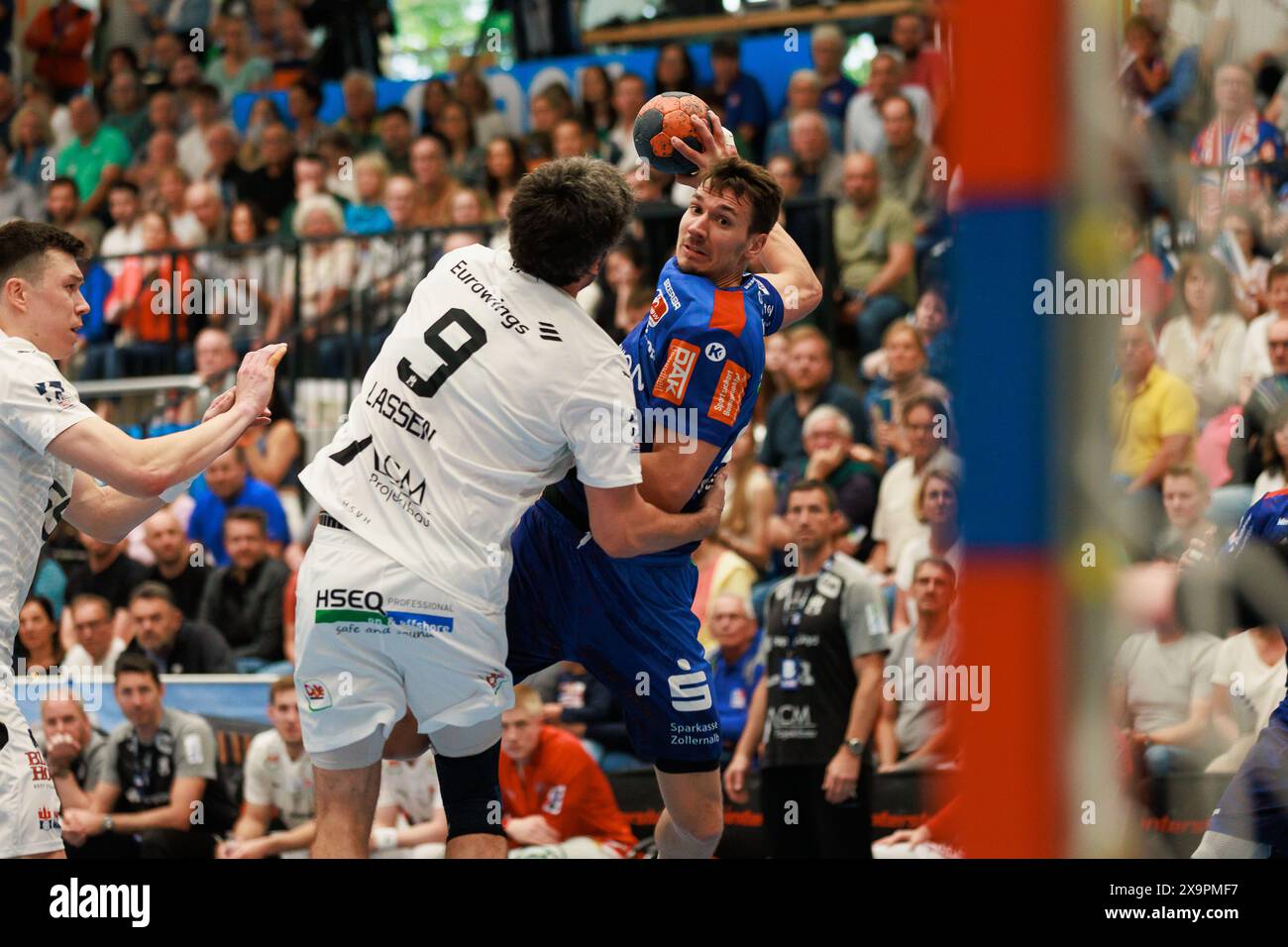 Jona Schoch (HBW Balingen-Weilstetten, #22) erzielt ein Tor, Aktion, Torwurf HBW Balingen-Weilstetten (HBW) vs. HSV Hamburg (HSVH), Handball, Maenner, Liqui Moly Handball Bundesliga (HBL), 34. Spieltag, Spielzeit 2023/2024, 02.06.2024 foto: Eibner-Pressefoto/Oliver Schmidt Foto Stock