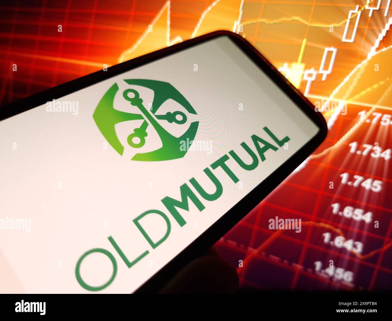 Konskie, Polonia - 29 maggio 2024: Logo della vecchia società mutua visualizzato sul telefono cellulare Foto Stock