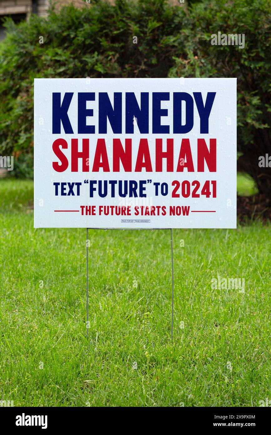 2024 firma della campagna elettorale presidenziale degli Stati Uniti per i candidati indipendenti Robert F. Kennedy Jr. E Nicole Shanahan. Foto Stock