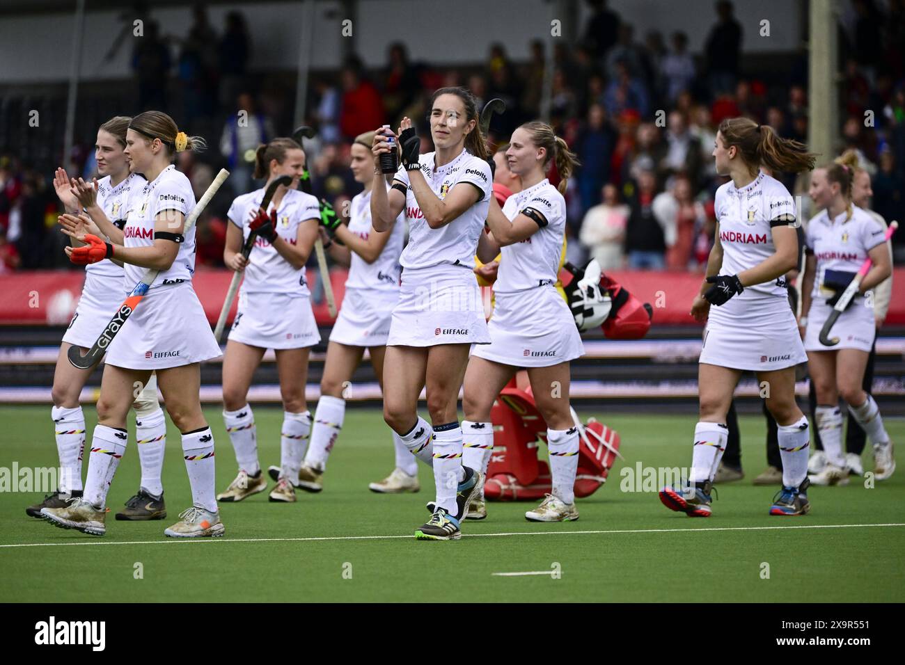 Anversa, Belgio. 2 giugno 2024. I Red Panthers festeggiano dopo una partita di hockey tra Australia e nazionale belga i Red Panthers, partita 12/16 nella fase a gironi della FIH Pro League femminile 2024, domenica 2 giugno 2024, ad Anversa. BELGA FOTO DIRK WAEM credito: Belga News Agency/Alamy Live News Foto Stock