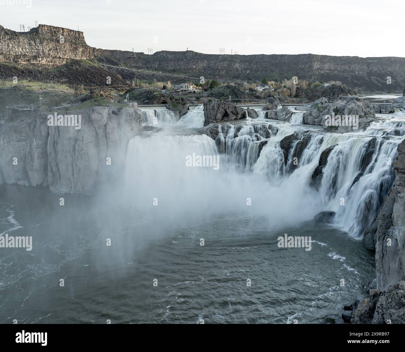 Cascata di Shoshone in primavera con un alto flusso d'acqua Foto Stock
