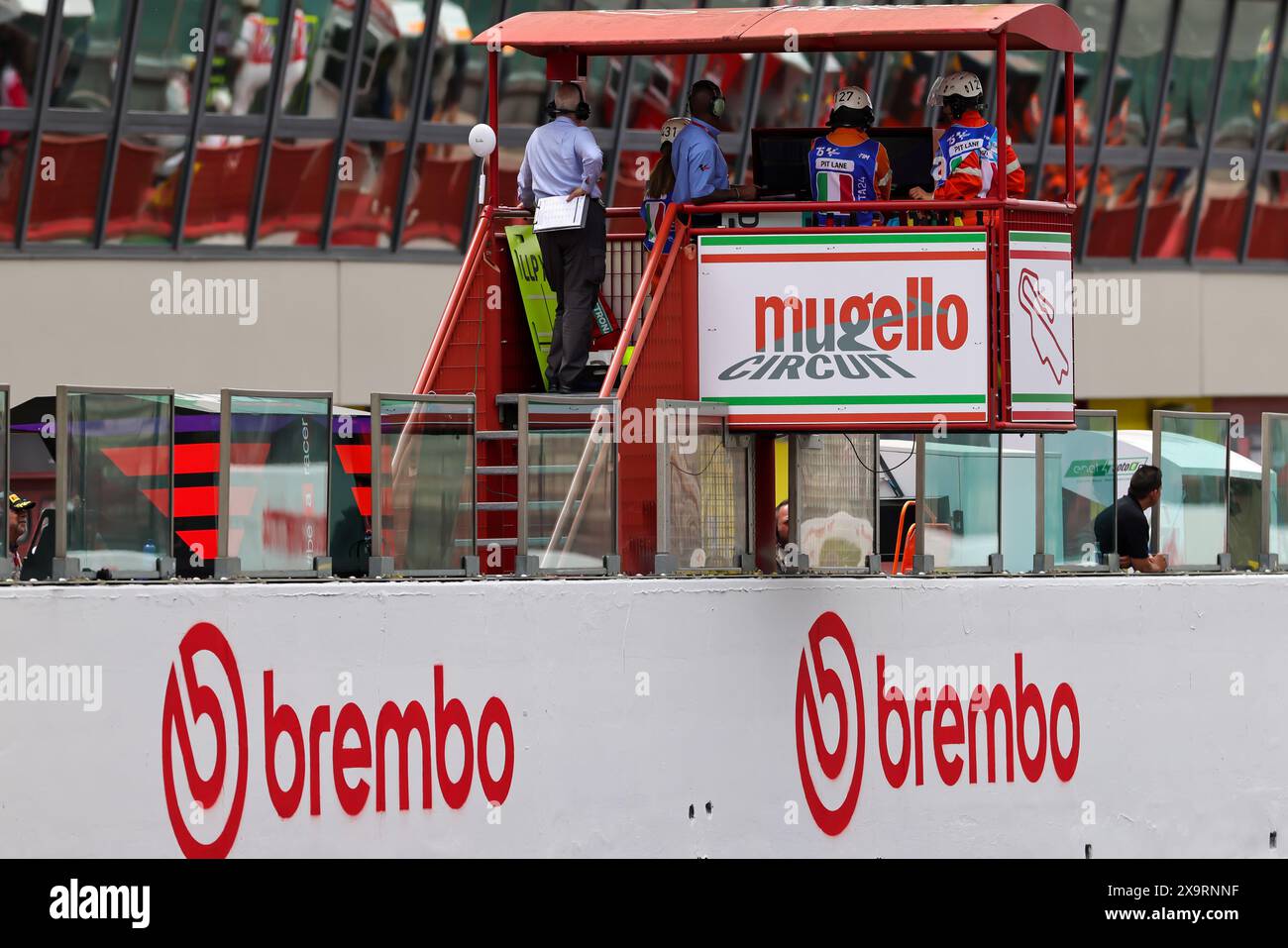 Mugello, Italia. 2 giugno 2024. Gran Premio d'Italia il 2 giugno 2024 sul circuito del Mugello, Italia, durante il Gran Premio d'Italia Brembo - Moto3 - gara e podio, Campionato del mondo MotoGP nel Mugello, Italia, 02 giugno 2024 Credit: Independent Photo Agency/Alamy Live News Foto Stock