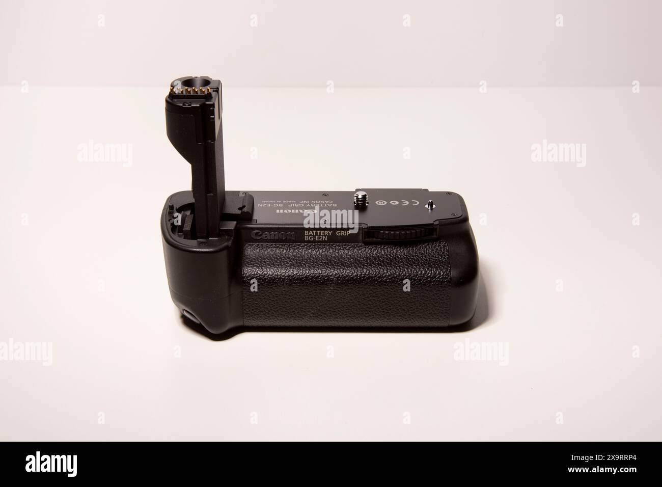 Impugnatura verticale della batteria della fotocamera Canon BG-E2N Foto Stock