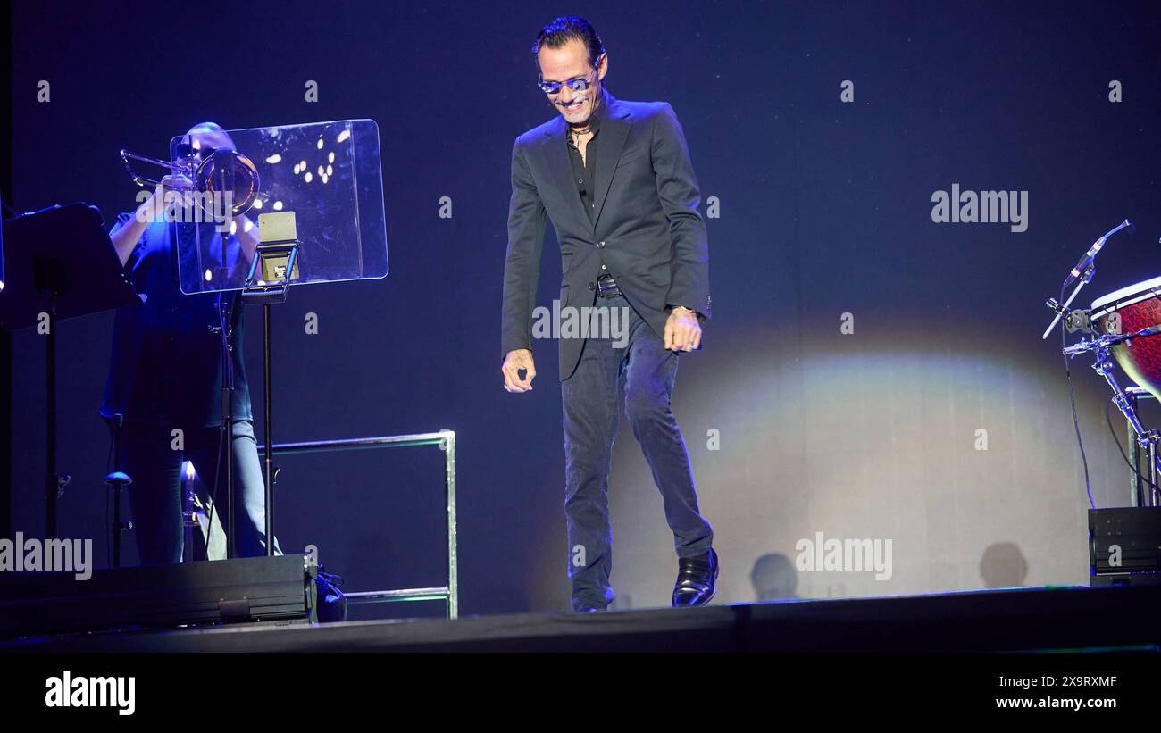 Pamplona. Navarra. 2 giugno 2024. Música. Conciertos Concierto de Marc Anthony, dentro de su gira Española “Historia Tour 2024”, en el Pabellón Navarra Arena de Pamplona ante más de 10,000 personas, en Pamplona a 2 de junio de 2024. Crédito: Iñigo Alzugaray/Cordon Press credito: CORDON PRESS/Alamy Live News Foto Stock