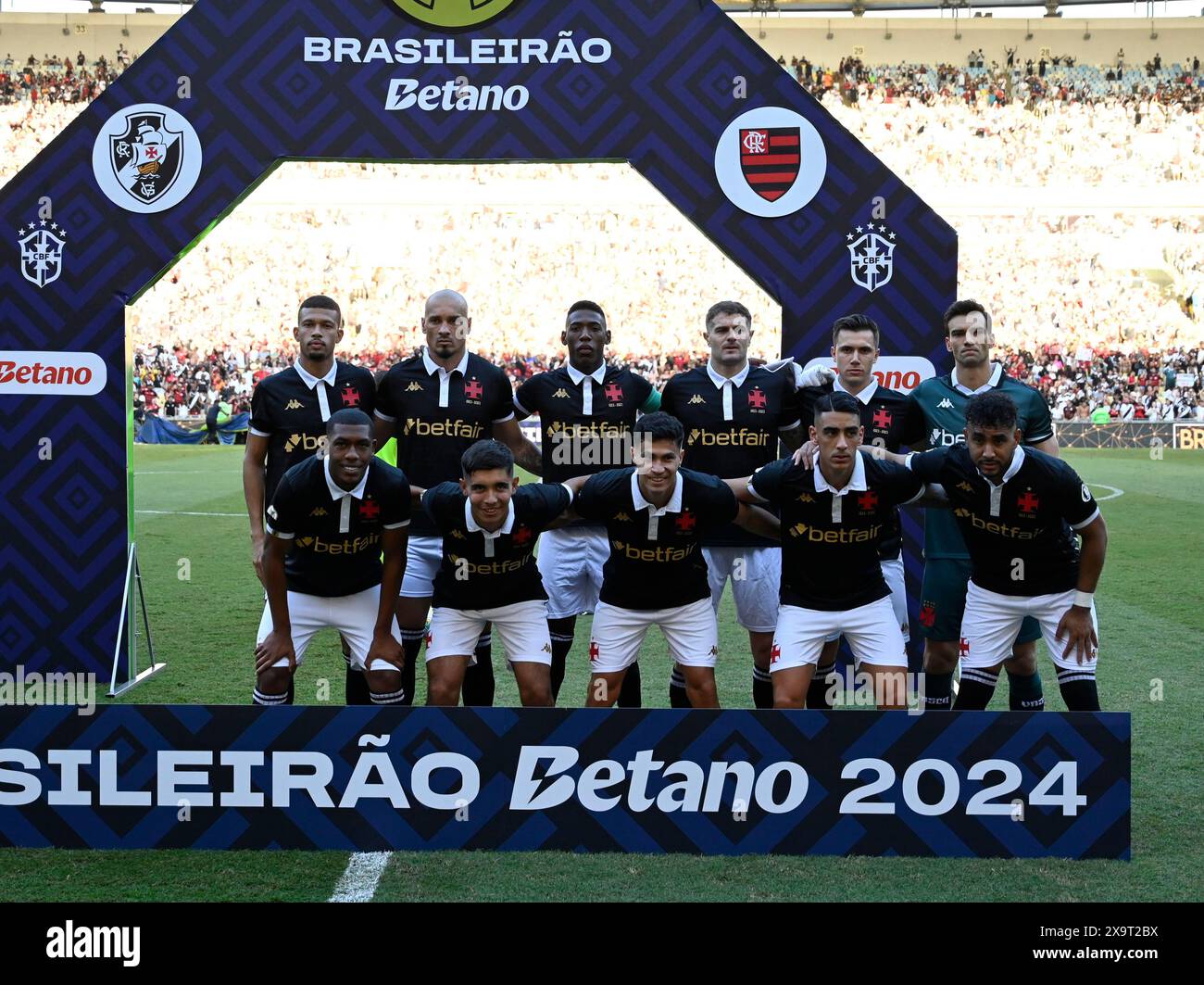 Rio de Janeiro, Brasile. 2 giugno 2024. Vasco posa per la foto della squadra prima della partita di calcio del Campionato Brasileiro di serie A tra Vasco da Gama e Flamengo allo Stadio Maracana di Rio de Janeiro, Brasile. (Andre Ricardo/SPP) credito: SPP Sport Press Photo. /Alamy Live News Foto Stock