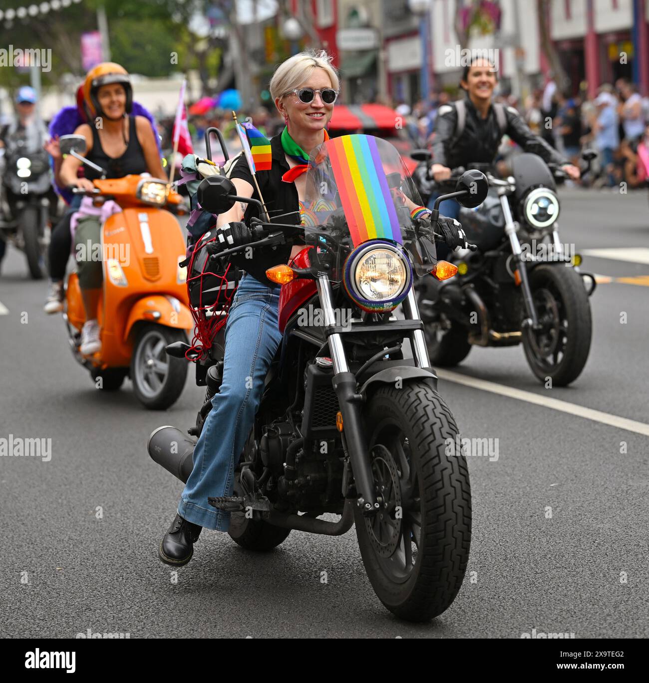 West Hollywood, Stati Uniti. 2 giugno 2024. I motociclisti guidano la WeHo Pride Parade annuale sul Santa Monica Boulevard durante le festività che iniziano il Pride Month a West Hollywood, California, domenica 2 giugno 2024. Foto di Chris Chew/UPI credito: UPI/Alamy Live News Foto Stock