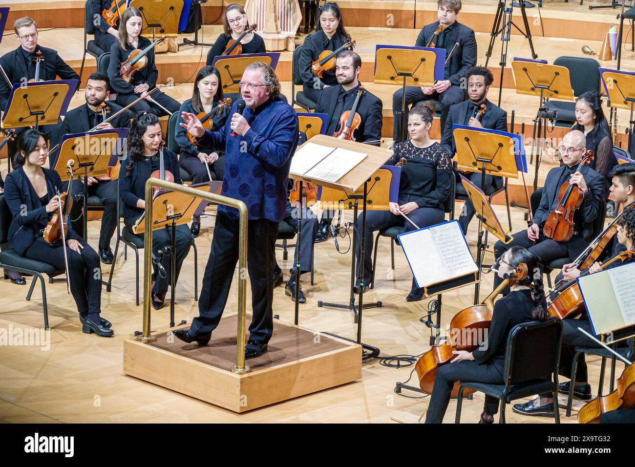 Miami Beach, Florida, centro New World Symphony NWS Center, architetto Frank Gehry, interni interni interni, Stephane Deneve direttore artistico spe Foto Stock