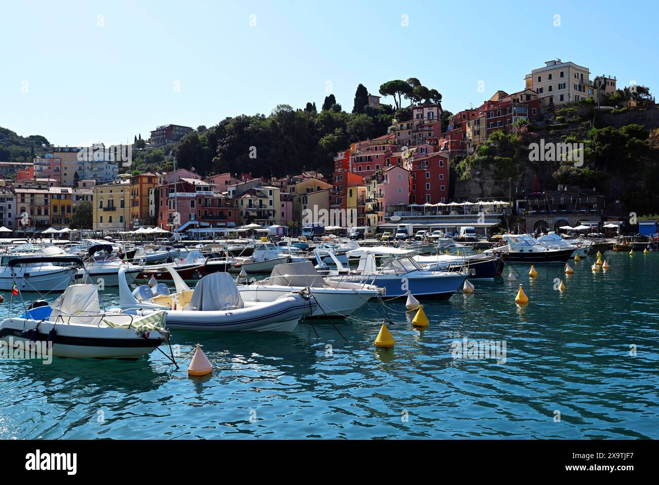 Vista di Lerici dal mare, dal mare ligure, dalla Liguria, dall'Italia Foto Stock