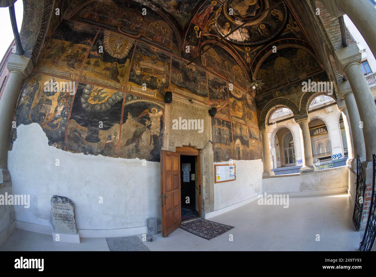 Bucarest, Romania. 25 maggio 2024. Vista esterna della Chiesa Cretulescu nel centro della città Foto Stock
