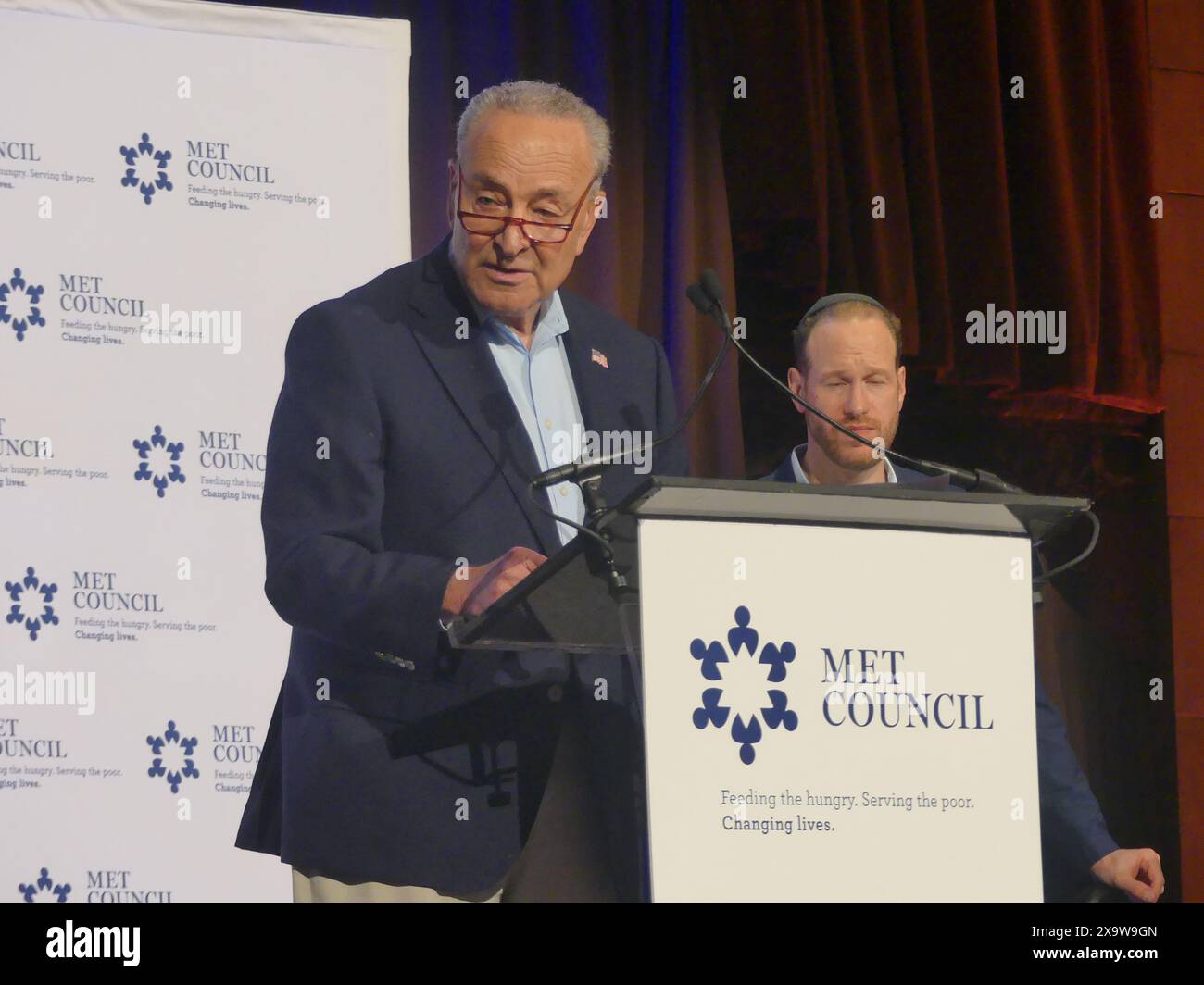 Cipriani, 110 e 42nd St, New York, NY 10017 USA. 2 giugno 2024. Chuck Schumer (D-NY), leader delle minoranze senatoriali DEGLI STATI UNITI, partecipa alla colazione onoraria del MET Council del 2024 a Manhattan . Crediti: ©Julia Mineeva/EGBN TV News/Alamy Live News Foto Stock