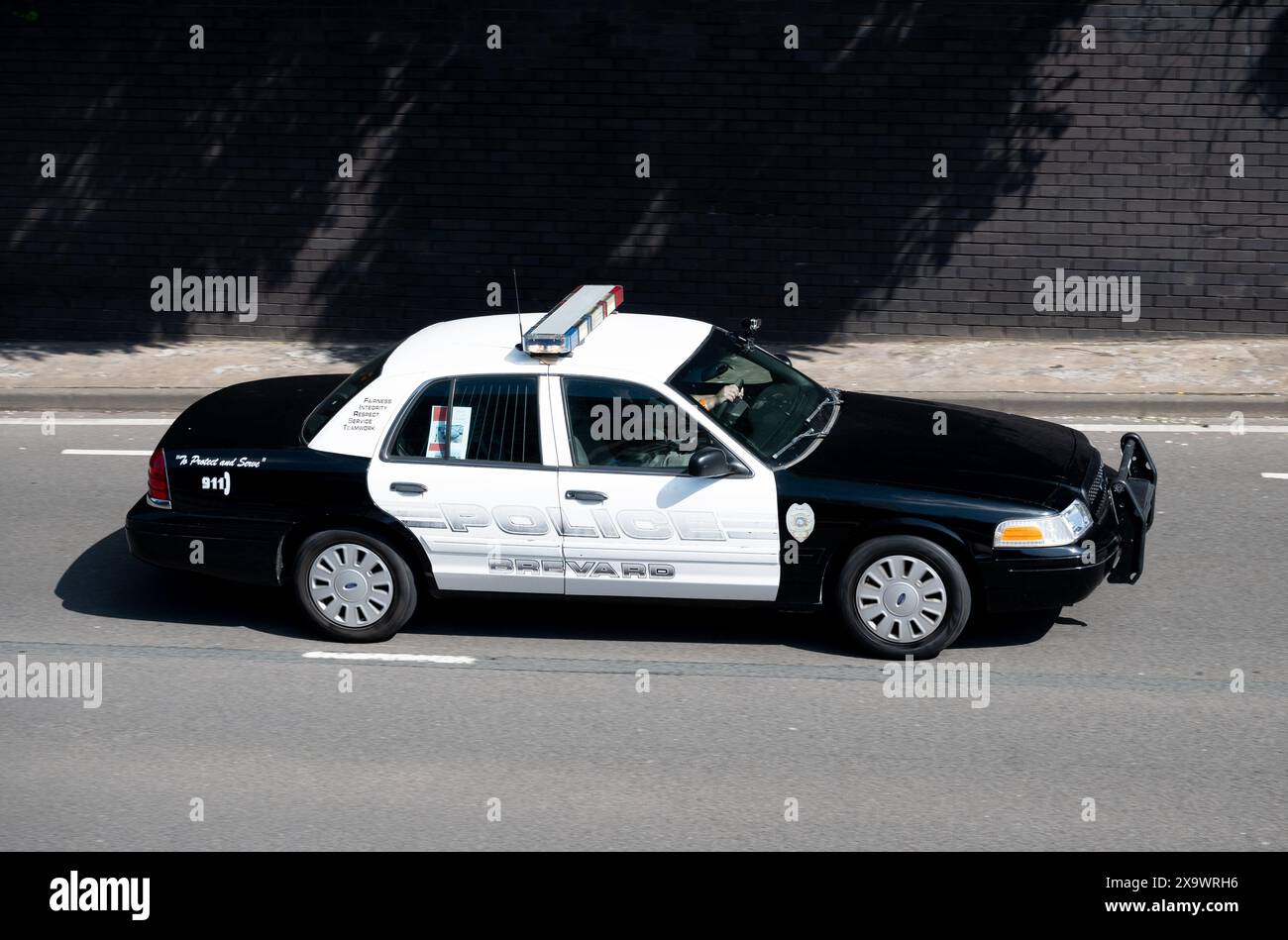 Macchina della polizia di Breward. Coventry Motofest 2024, West Midlands, Regno Unito Foto Stock