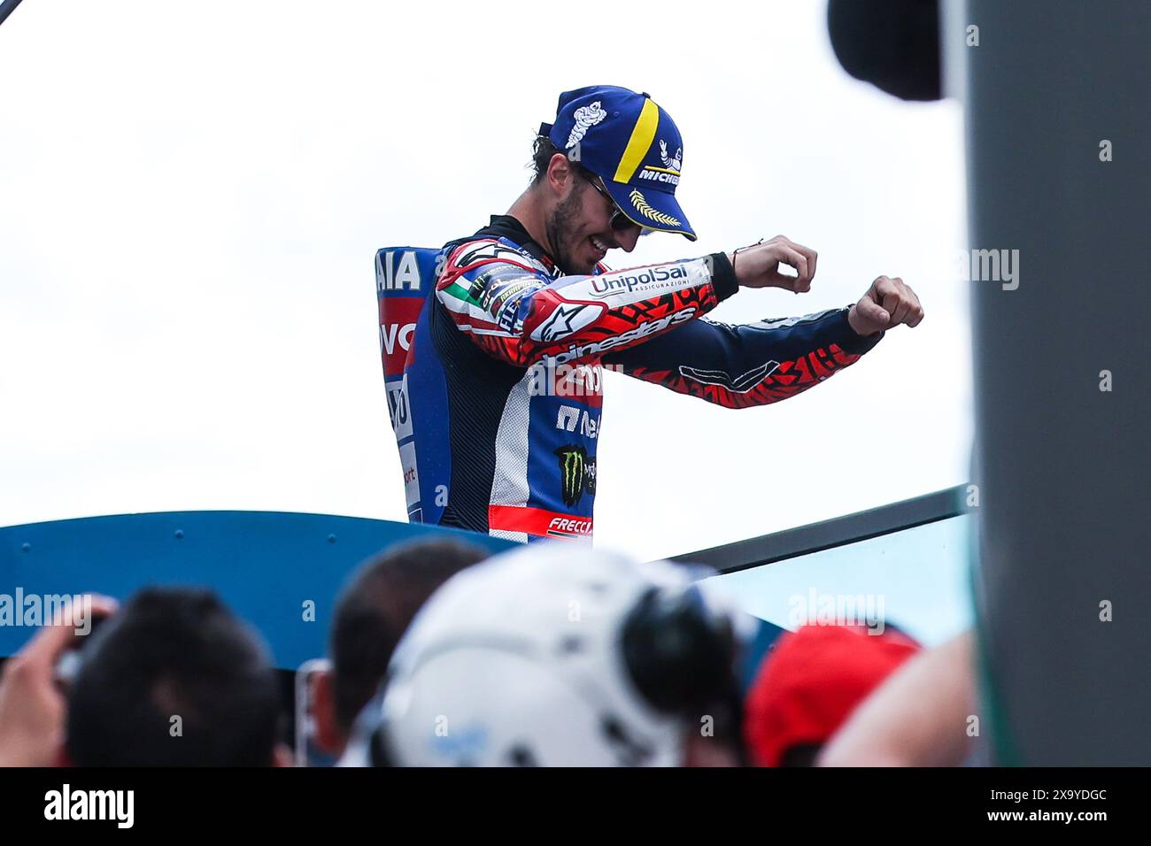 Scarperia, Italia. 2 giugno 2024. Francesco Pecco Bagnaia e Ducati Lenovo Team festeggiano al termine della GP7 MotoGP Gran Premio d'Italia Brembo - podio sul circuito del Mugello. Credito: SOPA Images Limited/Alamy Live News Foto Stock