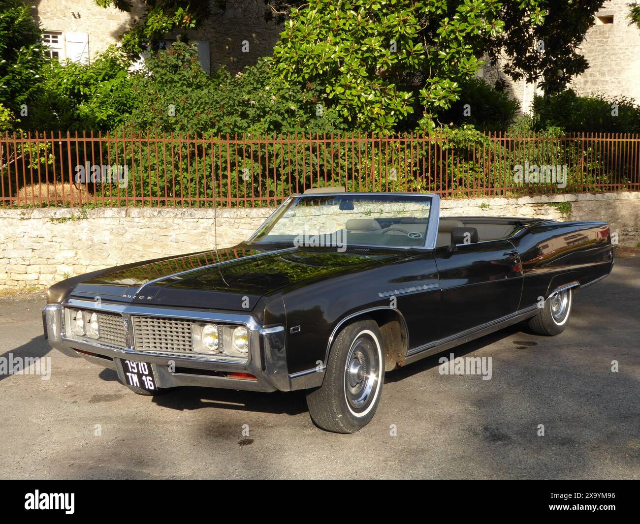 Auto convertibile americana Buick al sole Foto Stock