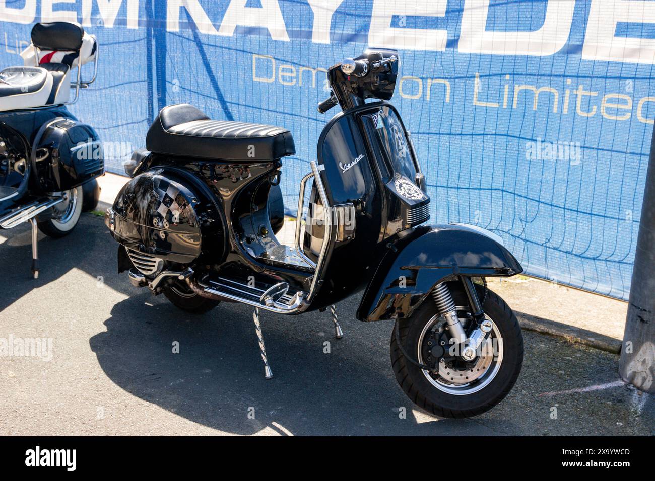 Vespa. Brighouse 1940's Weekend 2024. Foto Stock