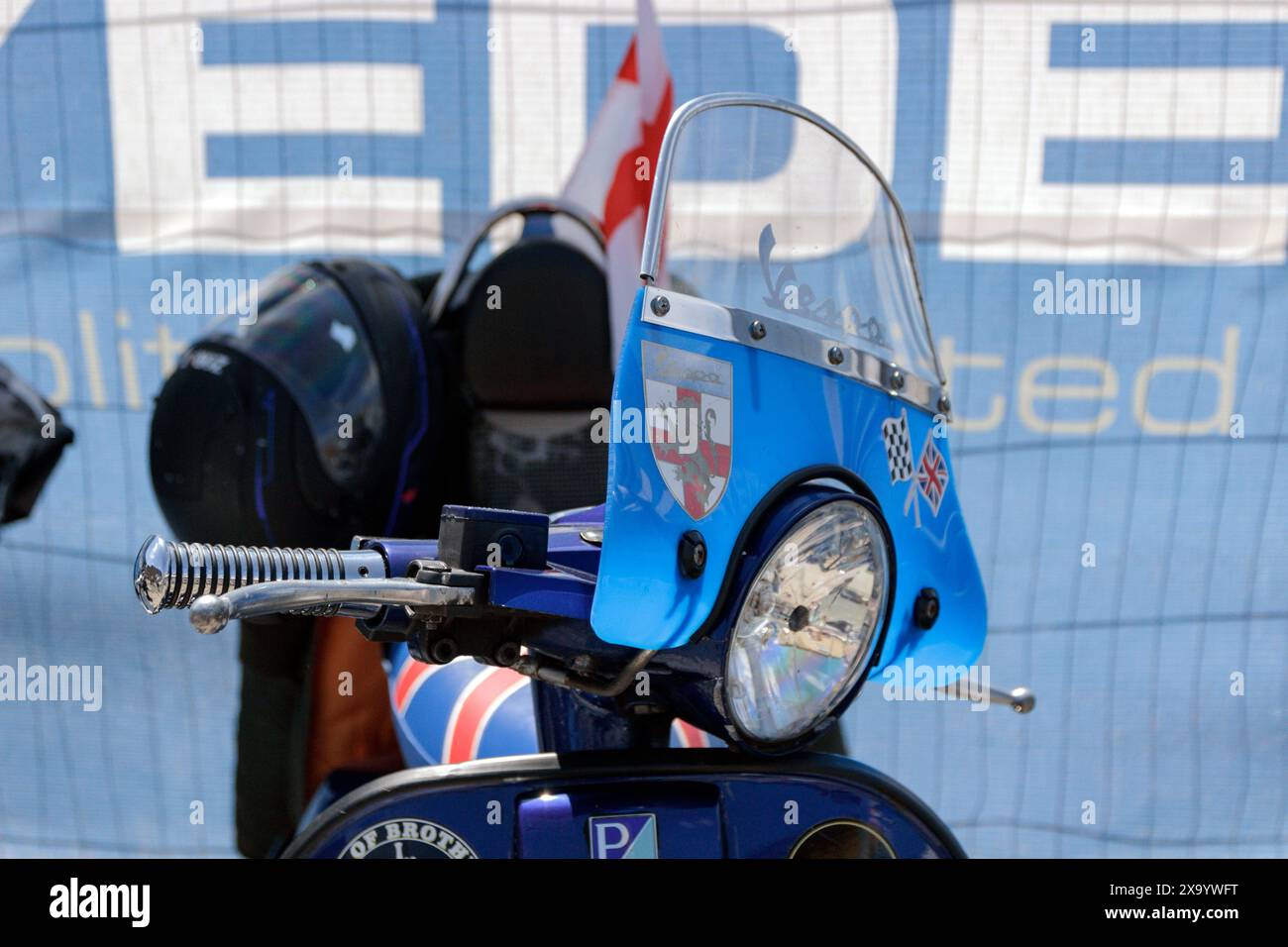 Vespa. Brighouse 1940's Weekend 2024. Foto Stock