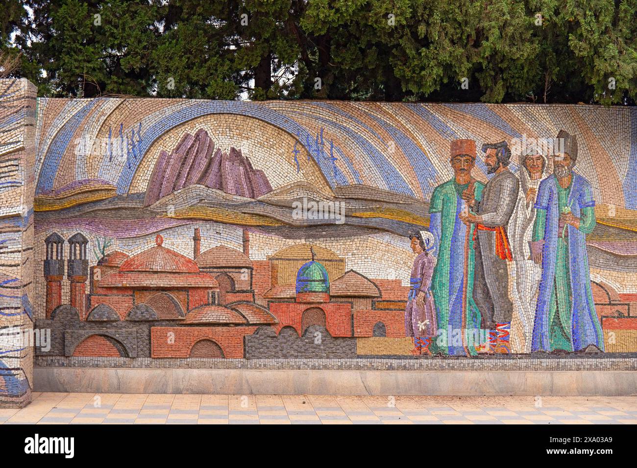 Città di Ganja. Azerbaigian. 10.16.2021. Un bellissimo grande mosaico nel Parco Heydar Aliyev. Foto Stock