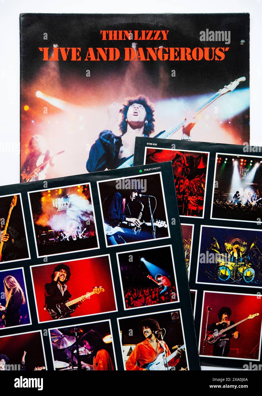 LP Cover and Inner Sleeves of Live and Dangerous, un doppio album live della band rock irlandese Thin Lizzy, uscito nel 1978 Foto Stock