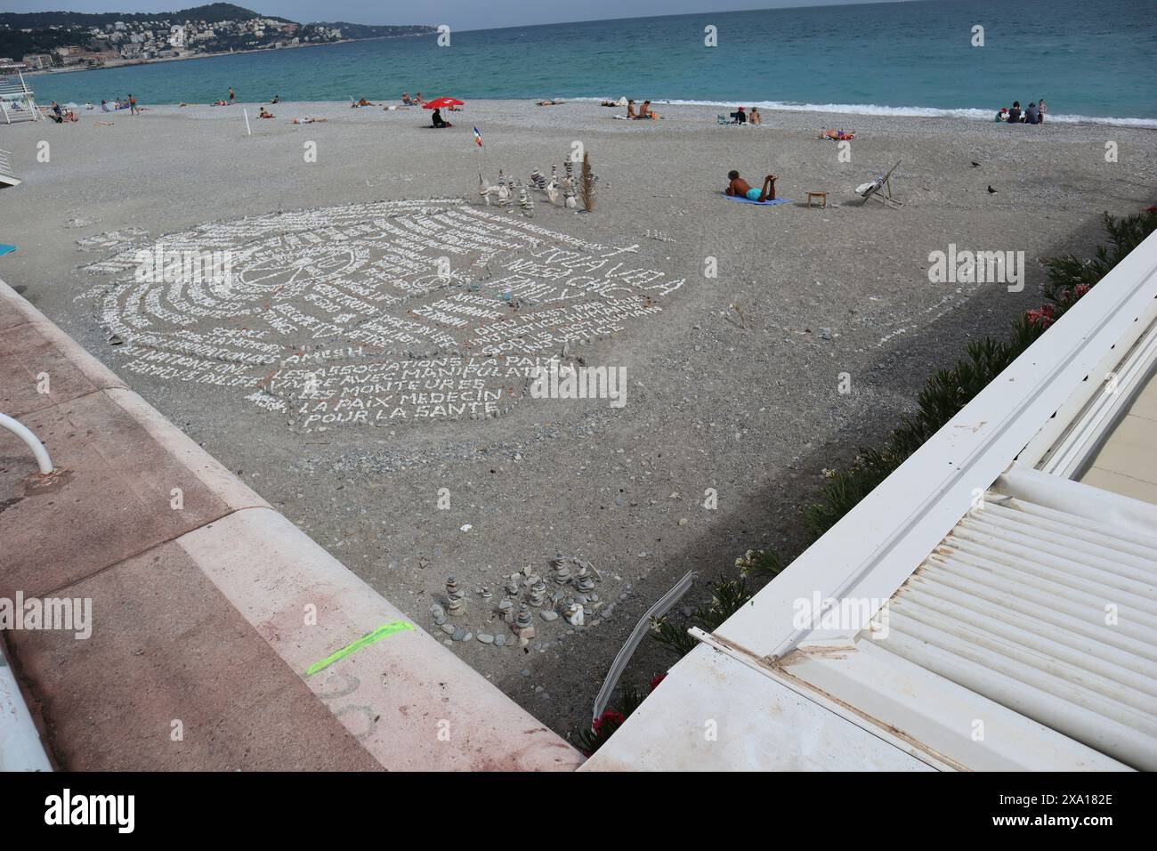 Bene, Francia. 03 giugno 2024, Nizza, Francia - Meteo, viaggio, vacanza, spiaggia, arte, foto di strada - Hotel Negresco - credito Ilona Barna BIPHOTONEWS, Alamy Live News crediti: Ilona Barna BIPHOTONEWS/Alamy Live News Foto Stock