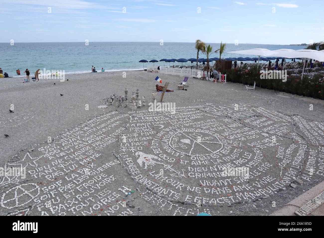 Bene, Francia. 03 giugno 2024, Nizza, Francia - Meteo, viaggio, vacanza, spiaggia, arte, foto di strada - Hotel Negresco - credito Ilona Barna BIPHOTONEWS, Alamy Live News crediti: Ilona Barna BIPHOTONEWS/Alamy Live News Foto Stock