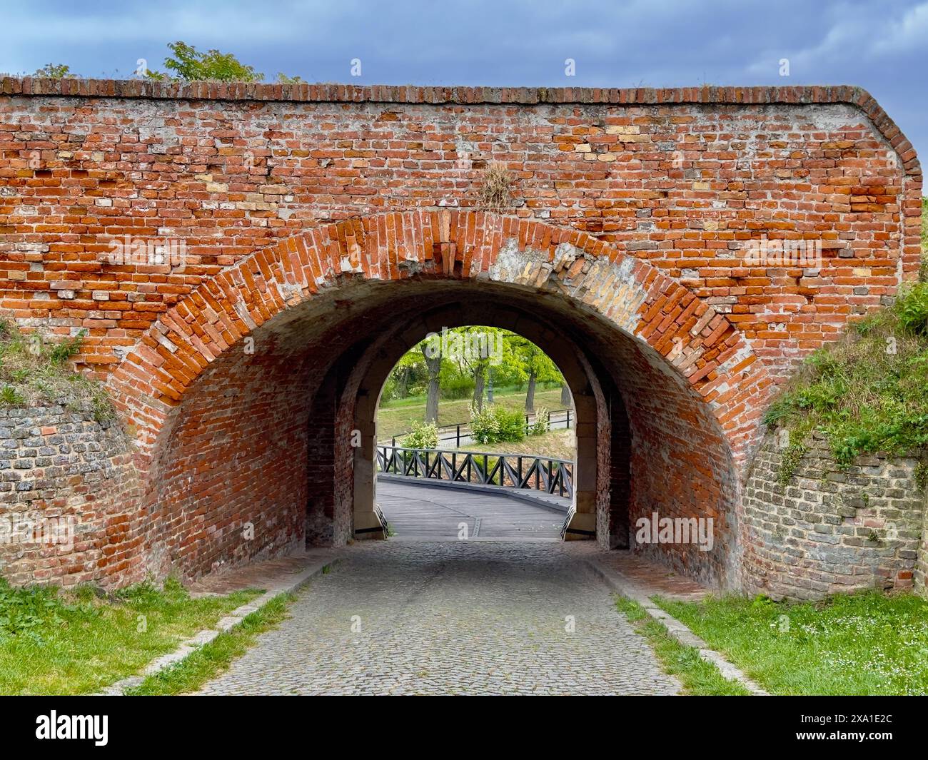 L'arco in mattoni della Fortezza di Petrovaradin, Serbia Foto Stock