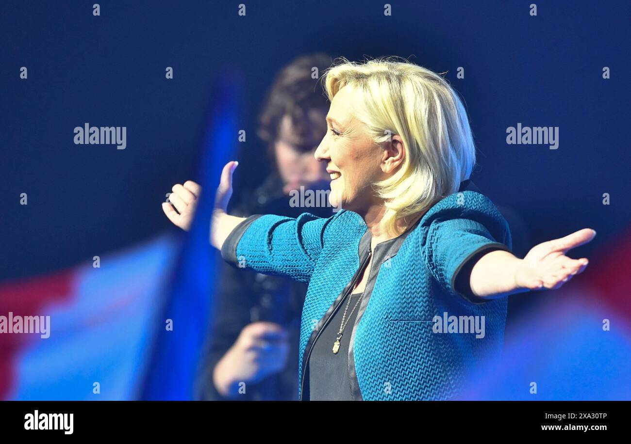 Parigi, Francia. 2 giugno 2024. RN Meeting per le elezioni europee, Palais des Sports a Parigi, Francia. Ultimo RN Meeting Credit: francois pauletto/Alamy Live News Foto Stock