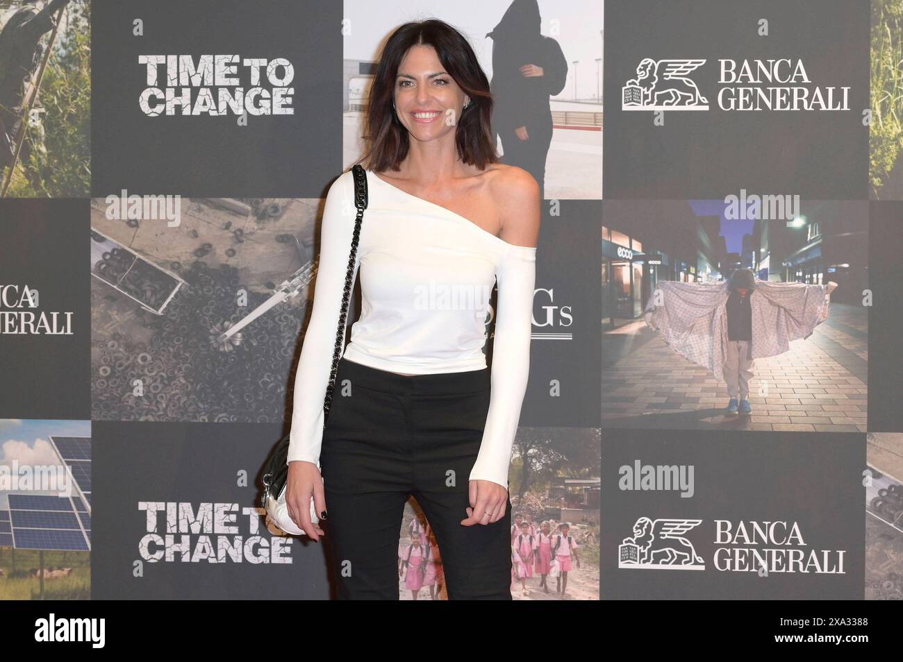 Pamela Camassa bei der Premiere des Dokumentarfilms Tim to Change im Space Cinema moderno. ROM, 03.06.2024 *** Pamela Camassa alla prima del documentario Tim to Change allo Space Cinema moderno Roma, 03 06 2024 foto:XA.XM.xTinghinox/xFuturexImagex Time_4629 Foto Stock