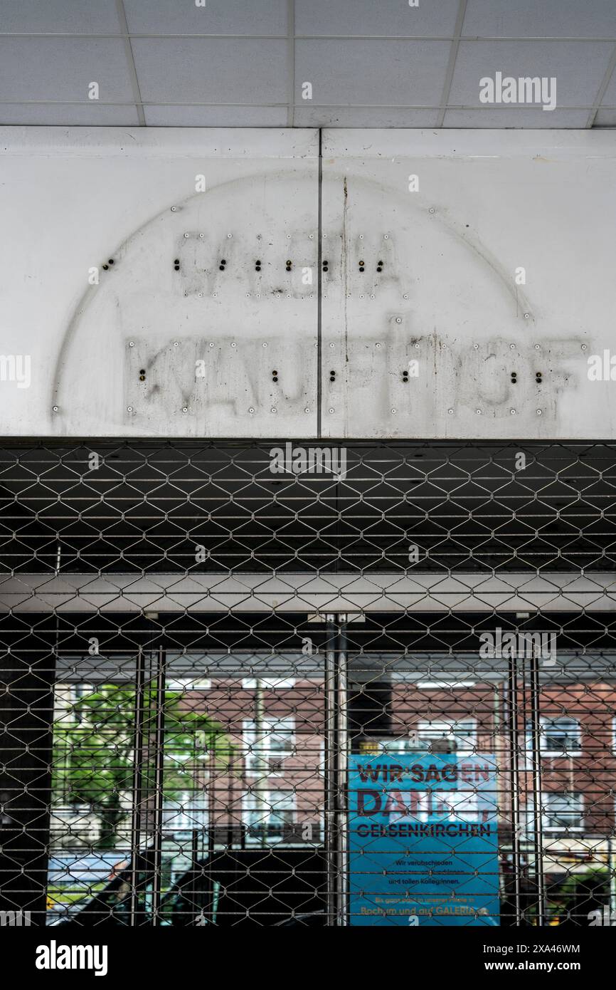 La filiale chiusa della catena di grandi magazzini Galeria Kaufhof a Gelsenkirchen, in Bahnhofstraße, NRW, Germania, Foto Stock