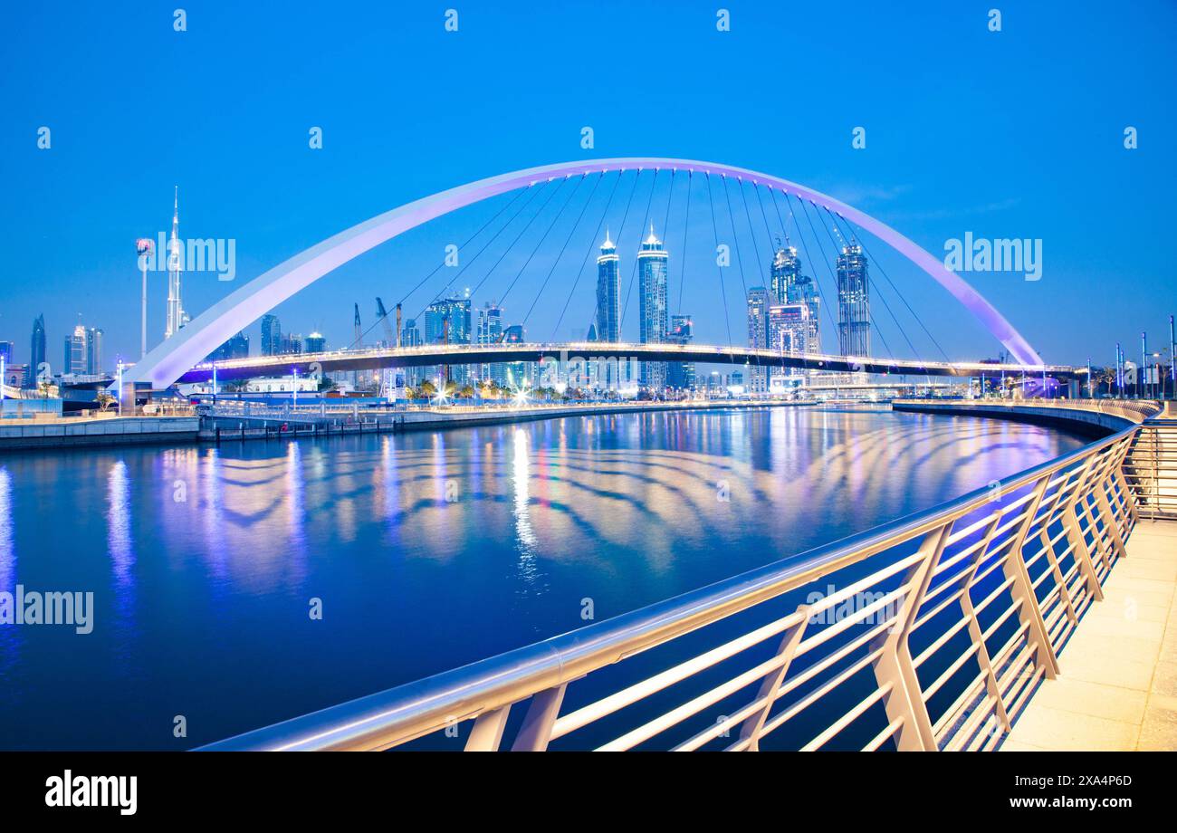 Tolerance Bridge a Dubai, Emirati Arabi Uniti, Medio Oriente Copyright: NagyxMelinda 1265-360 DATA RECORD NON DICHIARATA Foto Stock