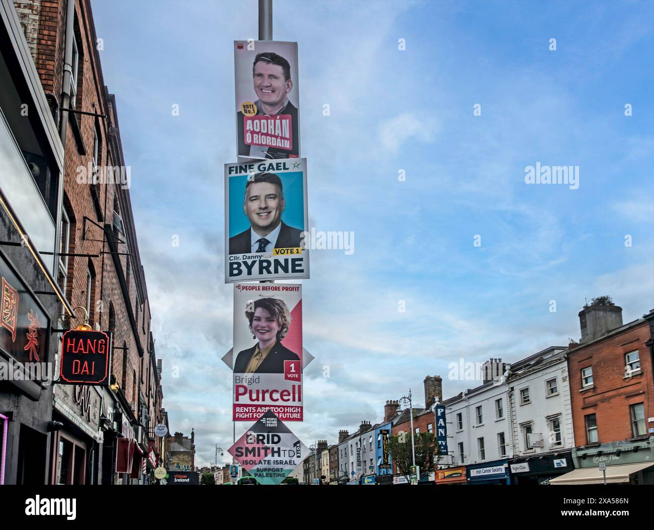Manifesti elettorali per le elezioni locali ed europee a Camden Street, Dublino, Irlanda. Foto Stock