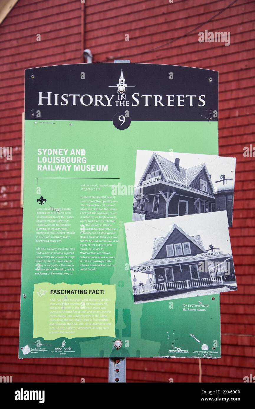 L'insegna "History in the Streets" si trova al museo ferroviario S&L di Louisbourg, nuova Scozia, Canada Foto Stock