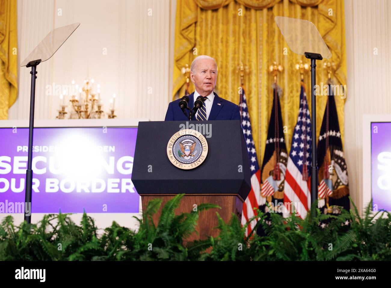 Washington, Stati Uniti. 4 giugno 2024. Il Presidente Joe Biden fa osservazioni sul confine meridionale e sui richiedenti asilo nella sala orientale della Casa Bianca di Washington DC, mentre il Presidente Biden ha firmato un ordine esecutivo che chiuderà temporaneamente il processo di richiesta di asilo. (Foto di Aaron Schwartz/Sipa USA) credito: SIPA USA/Alamy Live News Foto Stock