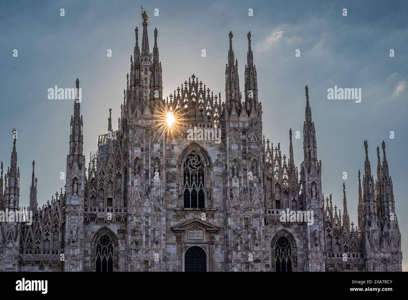 Piazza del Duomo con il Duomo, il Duomo di Milano, la città metropolitana di Milano, la regione metropolitana, la Lombardia, l'Italia, l'Europa Foto Stock