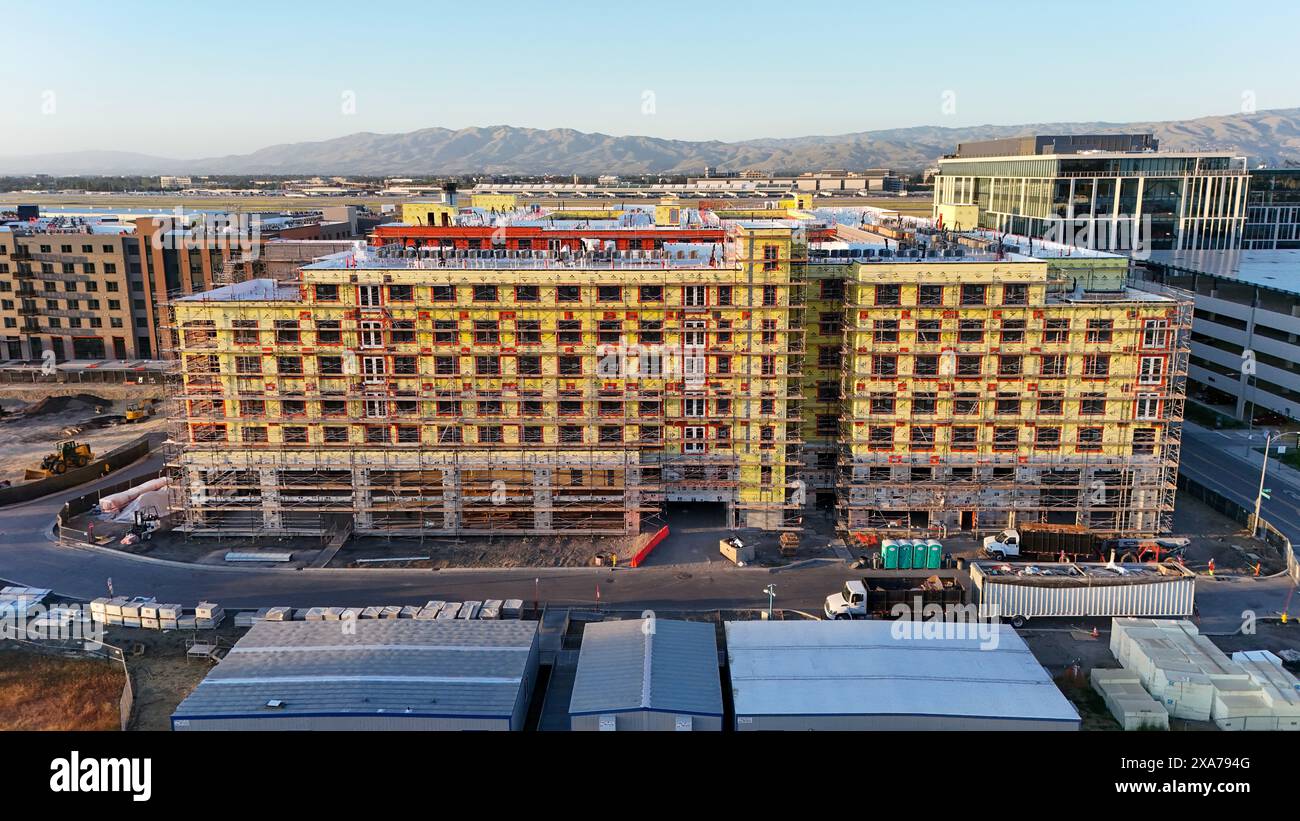 Vista aerea dei lavori in corso nella Silicon Valley, Santa Clara, immagine del drone Foto Stock
