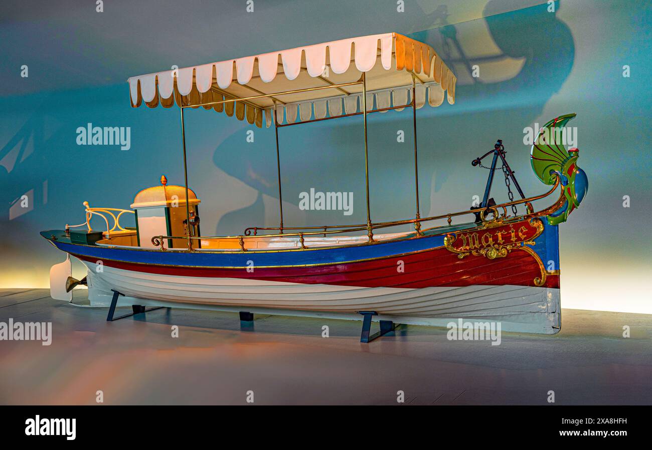 Daimler-Motorboat „Marie“ (1888). Museo Mercedes Benz, Mercedes-Benz World di Stoccarda, Baden Wuertemberg, Germania, Europa Foto Stock