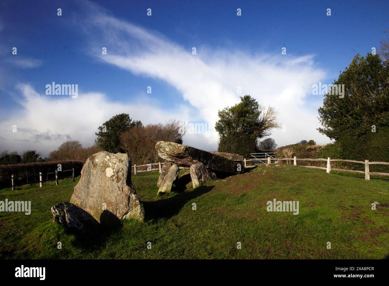 Arthur’s Stone, una camera funeraria neolitica di grandi lastre di pietra vicino a Dorstone nella Golden Valley dell’Herefordshire. Foto Stock