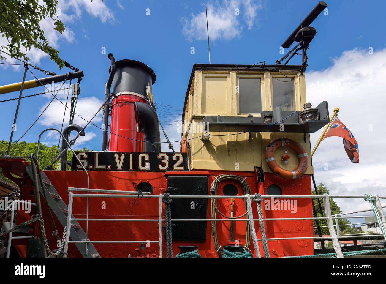 CRINAN ARGYLL & BUTE, SCOZIA, REGNO UNITO, MAGGIO 30. VIC 32 puffer al porto di Crinan ad Argyll e Bute, in Scozia, il 30 maggio 2024 Foto Stock