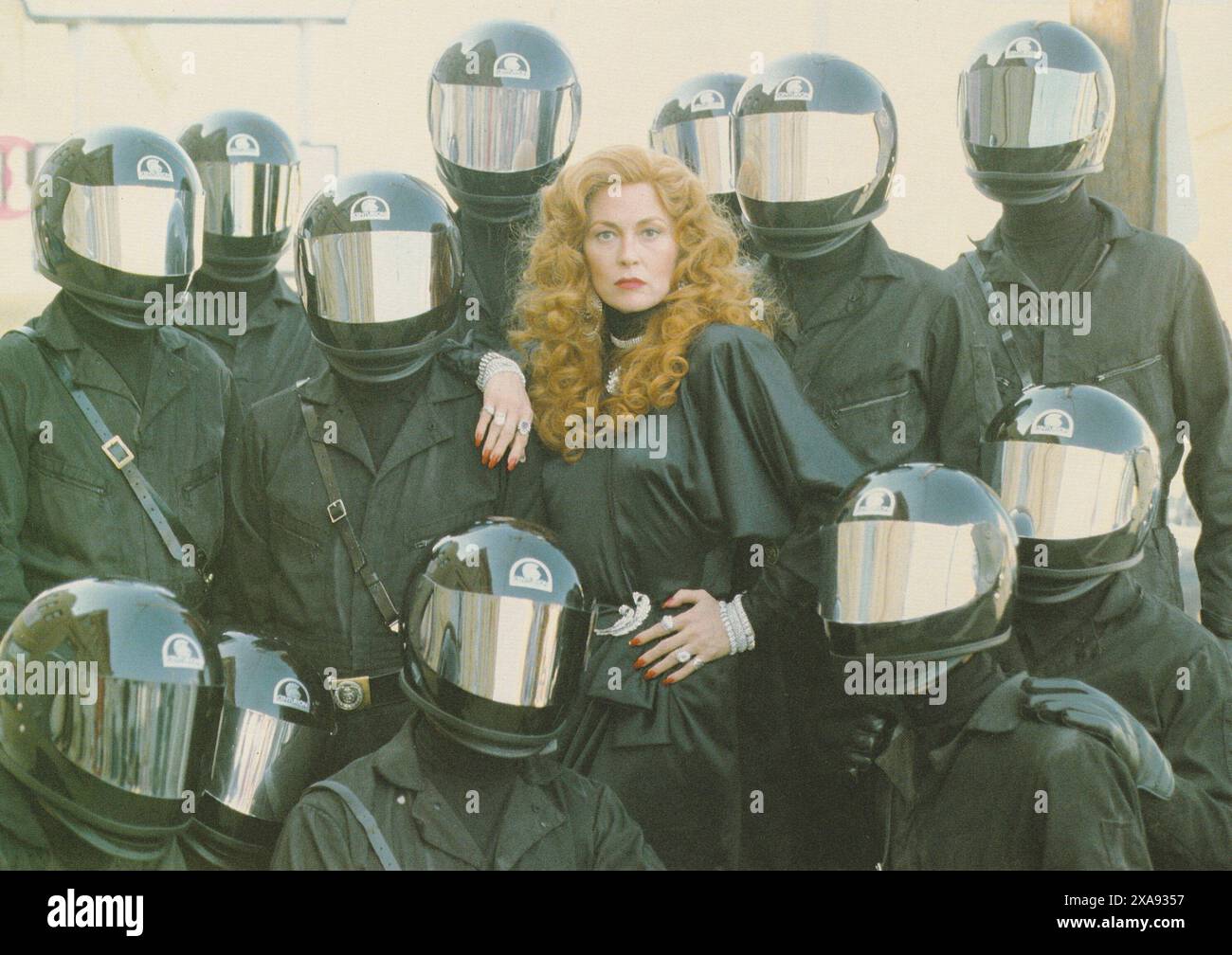 Supergirl (Tri-Star, 1984).avventura. Con Faye Dunaway, Helen Slater, Peter o'Toole, Hart Bochner, Peter Cook, mia Farrow, Marc McClure, Brenda V. Foto Stock