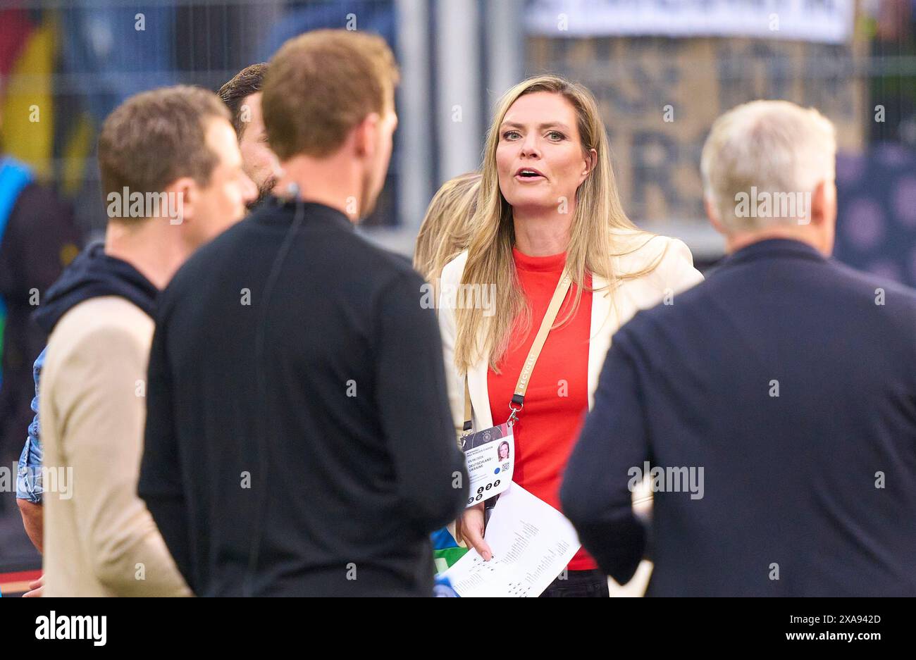 Julia Scharf, Moderatorin, Sportmoderatorin, Das Erste, ARD, nella partita amichevole GERMANIA - UCRAINA 0-0 DEUTSCHLAND - UCRAINA in preparazione ai Campionati europei 2024 il 3 giugno 2024 a Norimberga, Germania. Fotografo: ddp Images/STAR-Images credito: ddp media GmbH/Alamy Live News Foto Stock