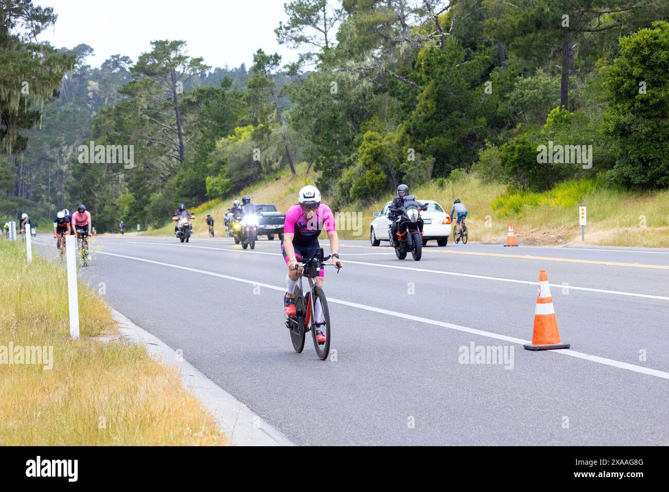 Ironman Triathlon Bike Race Morro Bay e Cambria 2024 Foto Stock