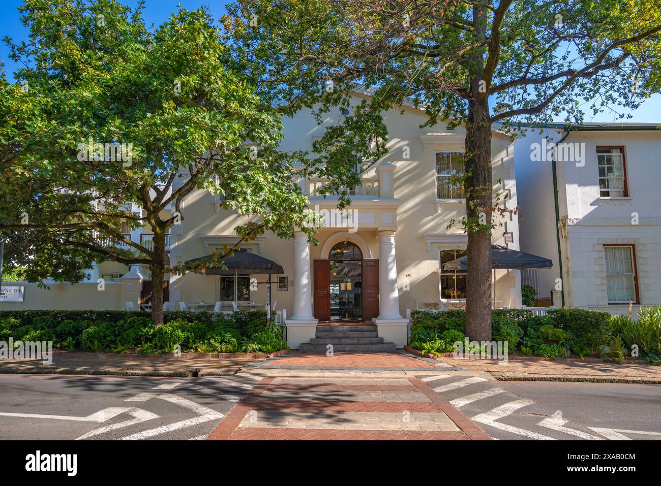 Vista dell'architettura imbiancata, Stellenbosch Central, Stellenbosch, Western Cape, Sud Africa, Africa Foto Stock