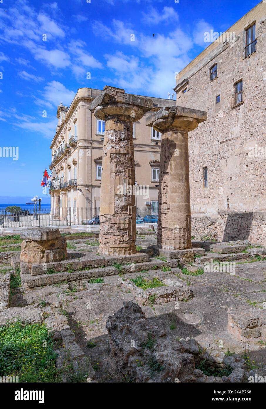 Le colonne del Tempio di Poseidone a Taranto, regione Puglia in Italia. Foto Stock