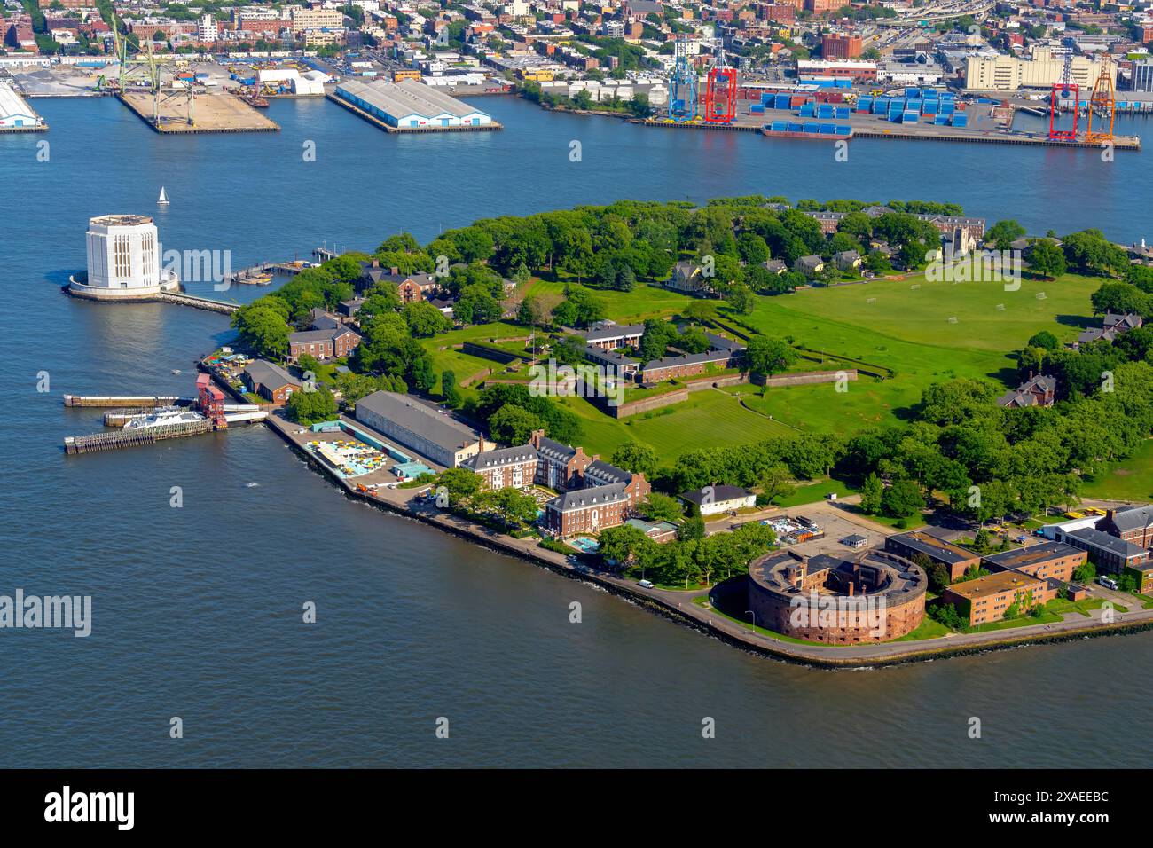 Vista aerea di Governors Island, New York, USA. Foto Stock