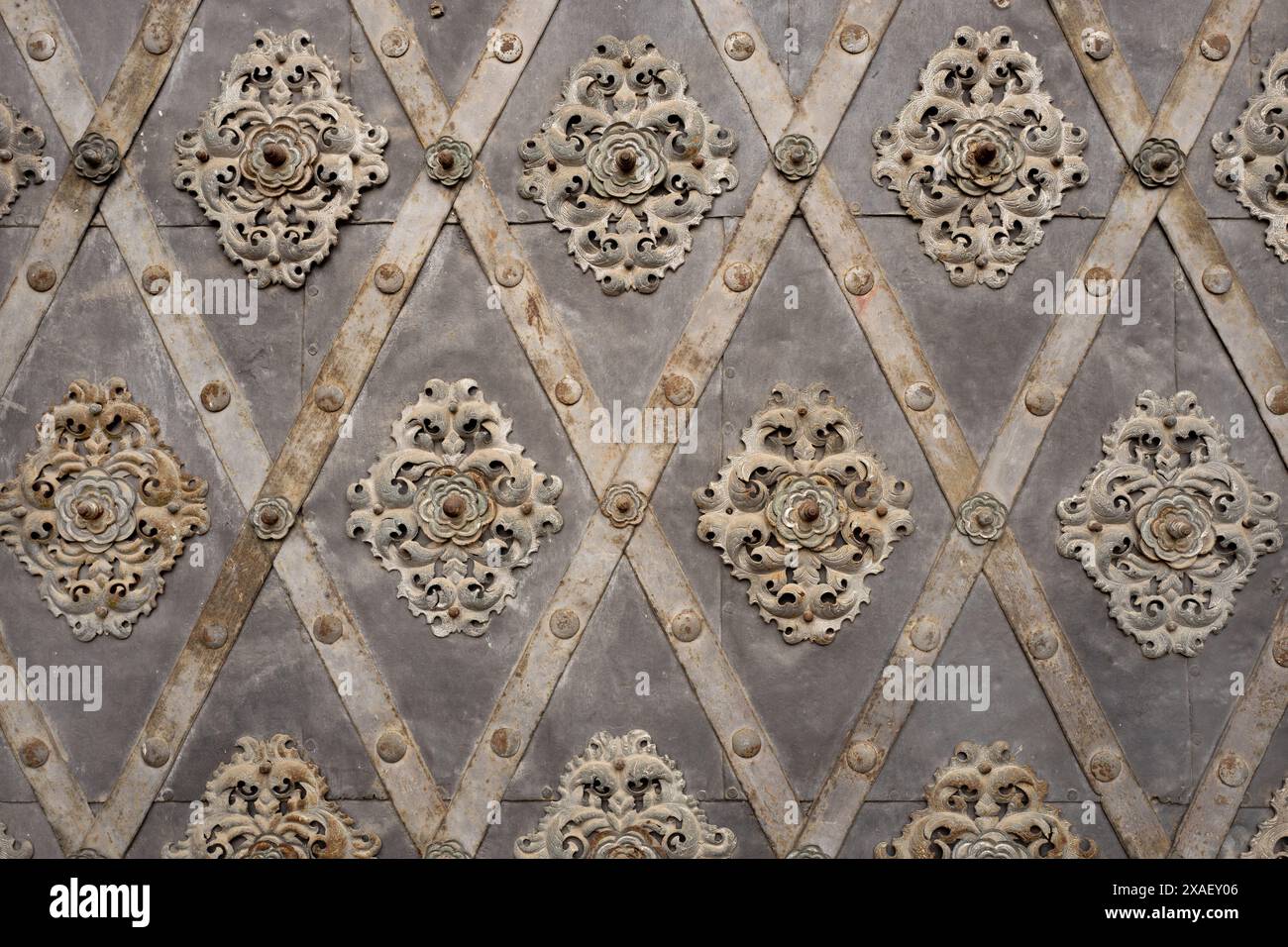 ornamenti in ferro vintage in metallo Foto Stock