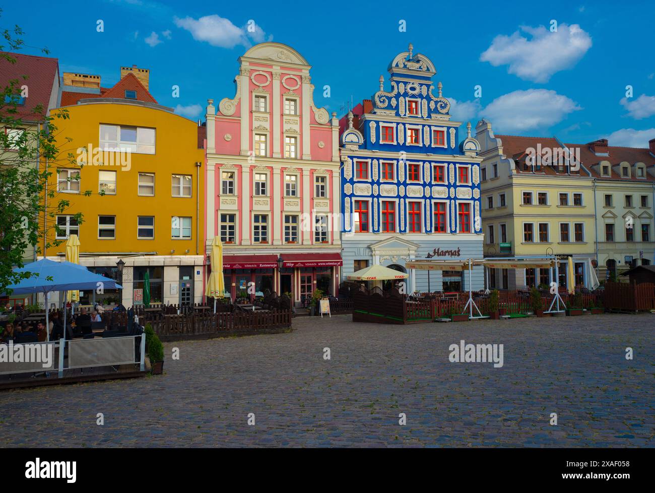 14.05.2022 : Old Rynek (Marketplace) con case colorate. Szczecin, provincia di Pomerania. Polonia Foto Stock