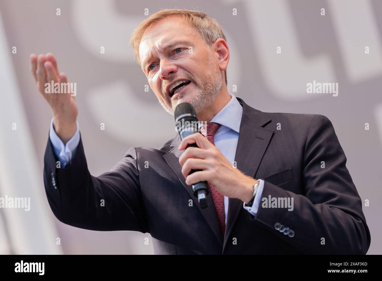 Duesseldorf, Germania. 6 giugno 2024. Christian Lindner, Ministro federale delle finanze, parla alla campagna finale del FDP per le elezioni europee del 2024 a Schadowplatz. Crediti: Rolf Vennenbernd/dpa/Alamy Live News Foto Stock
