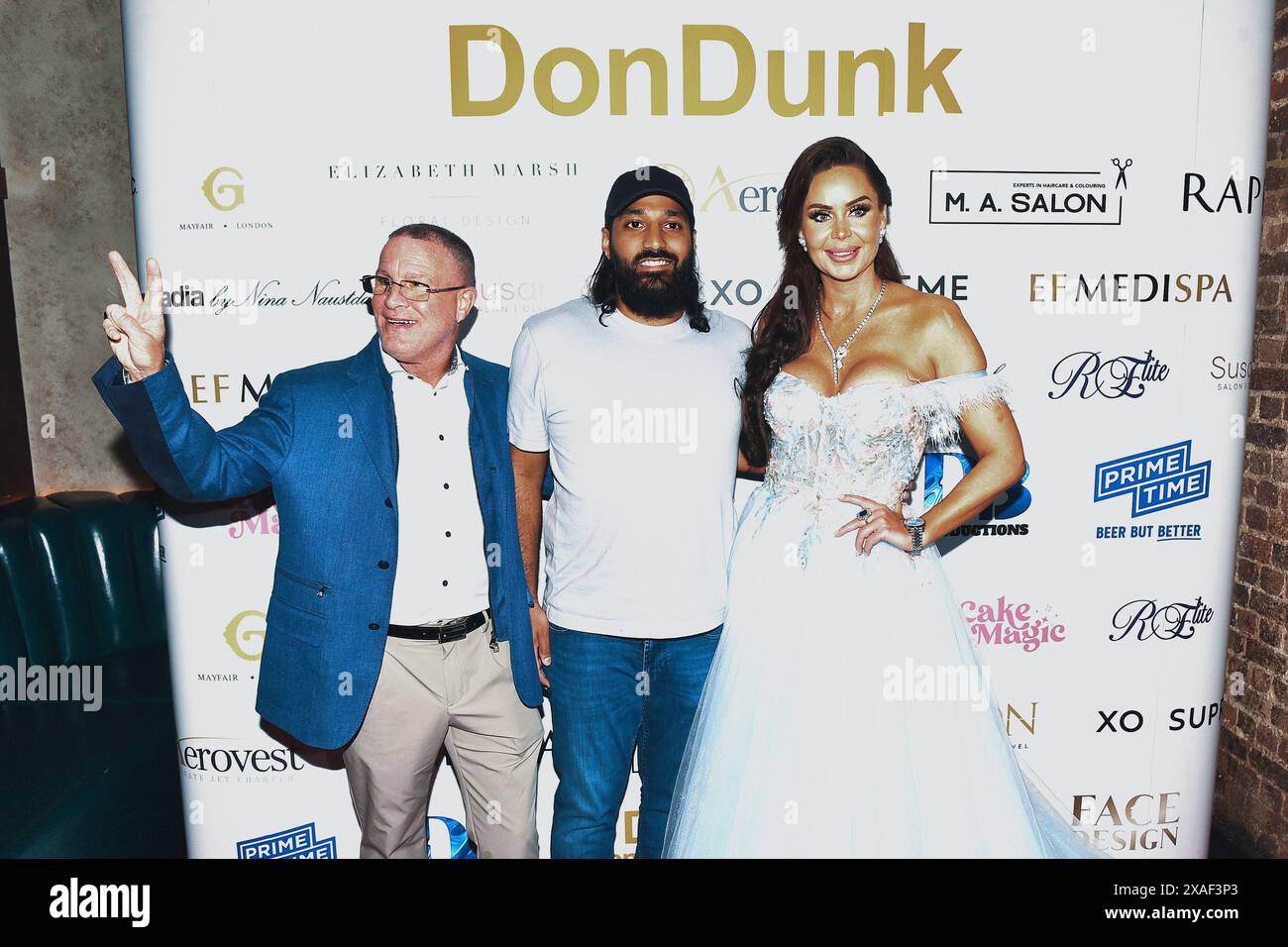 Gli ospiti VIP partecipano alla festa di lancio di Nina Naustdal Don Dunk all'Inca Club di Mayfair Foto Stock