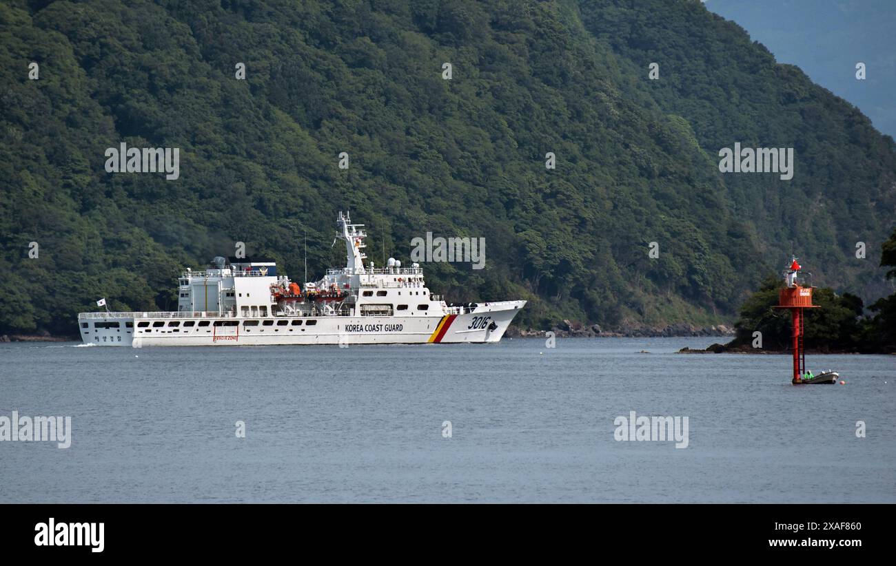 Maizuru, Giappone. 6 giugno 2024. La nave di pattuglia della Guardia Costiera coreana Taepyongyang 16 partecipa all'esercitazione congiunta di ricerca e salvataggio con il Giappone e gli Stati Uniti nella prefettura di Kyoto, Giappone, giovedì 6 giugno 2024. Foto di Keizo Mori/UPI credito: UPI/Alamy Live News Foto Stock